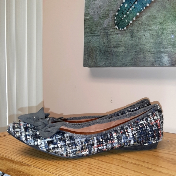 Gorgeous Flat Shoes with Accent Bow - Picture 8 of 10